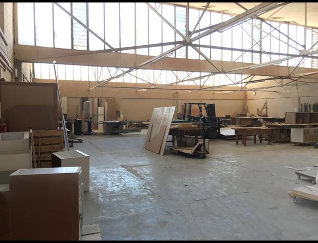 883M² FACTORY TO LET IN PAROW INDUSTRIAL